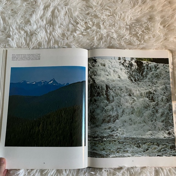 Alaska by Robert Reynolds (1971) - Large Coffee Table Book - Picture 7 of 9